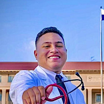 Dr. Jaime Chávez